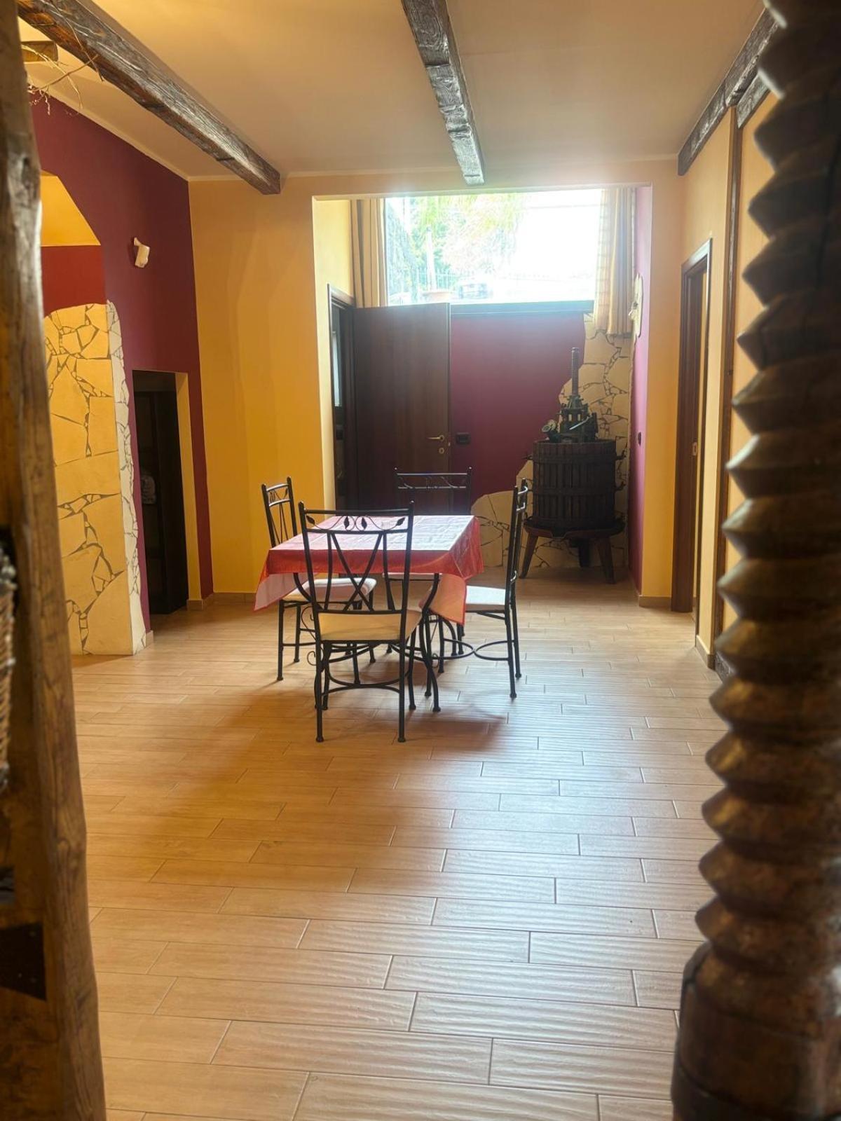 ザッフェラーナ・エトネーアEtna Wineryアパートメント 部屋 写真